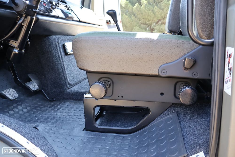 Mercedes Benz Unimog - 17