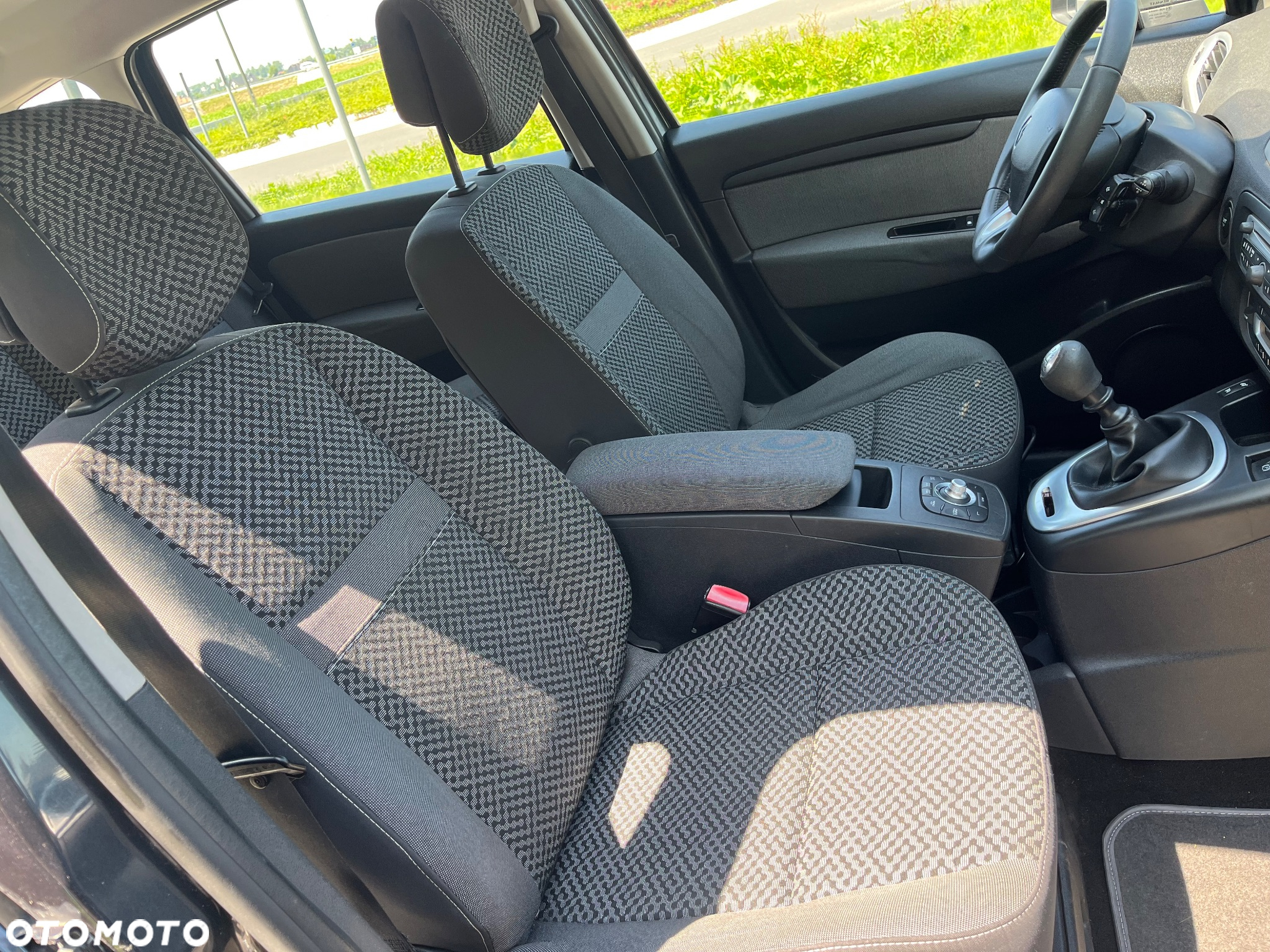 Renault Scenic ENERGY dCi 110 EXPERIENCE - 11