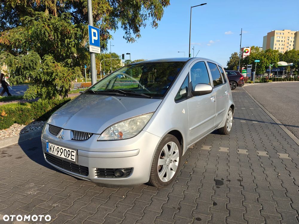 Mitsubishi Colt 2006 photo 2