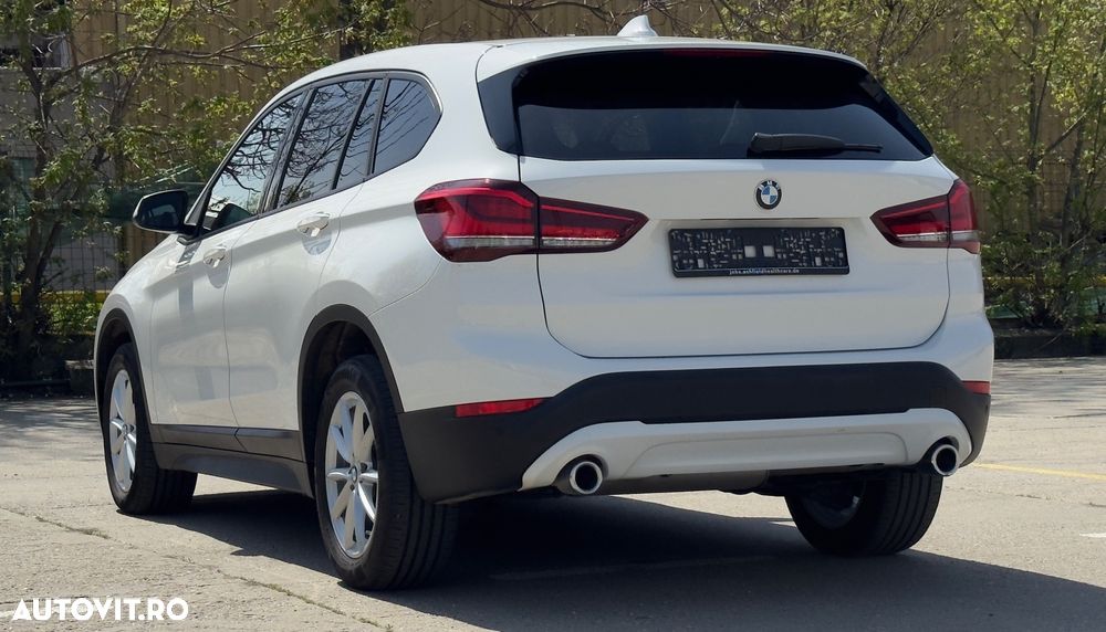 BMW X1 sDrive18d Aut. Sport Line - 4