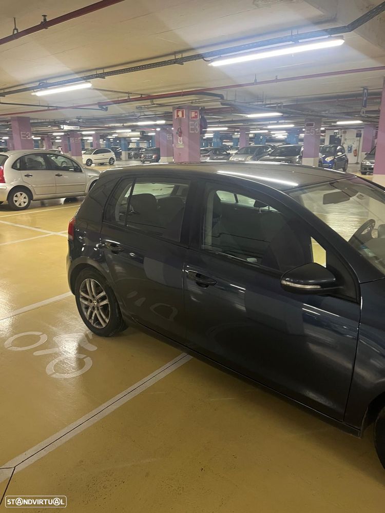 VW Golf 2.0 TDi Confortline - 5