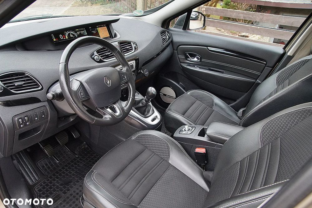 Renault Scenic Energy dCi 130 Euro 6 S&S Bose Edition - 11