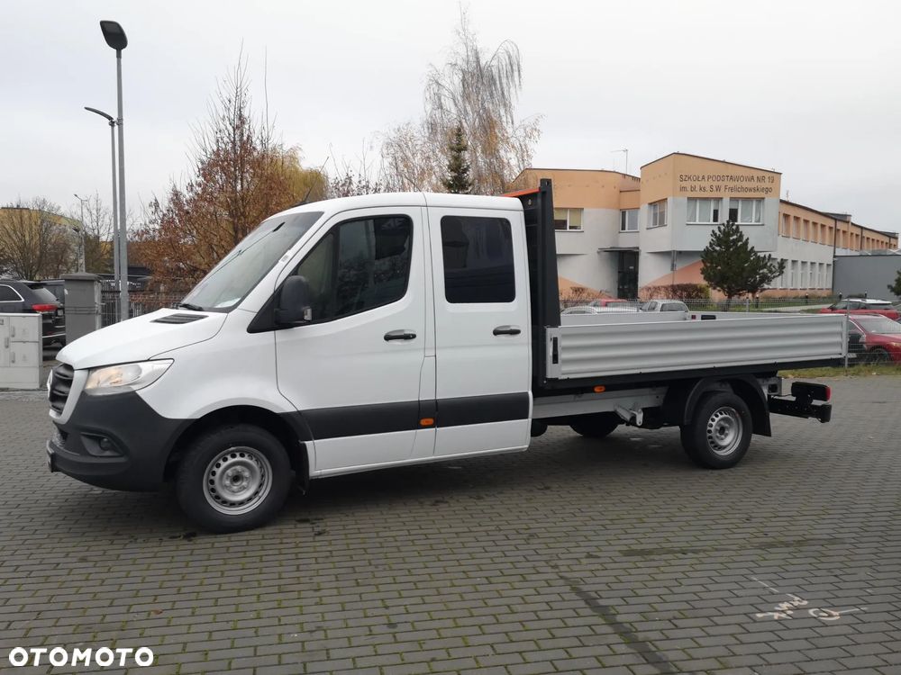 Mercedes-Benz Sprinter - 4