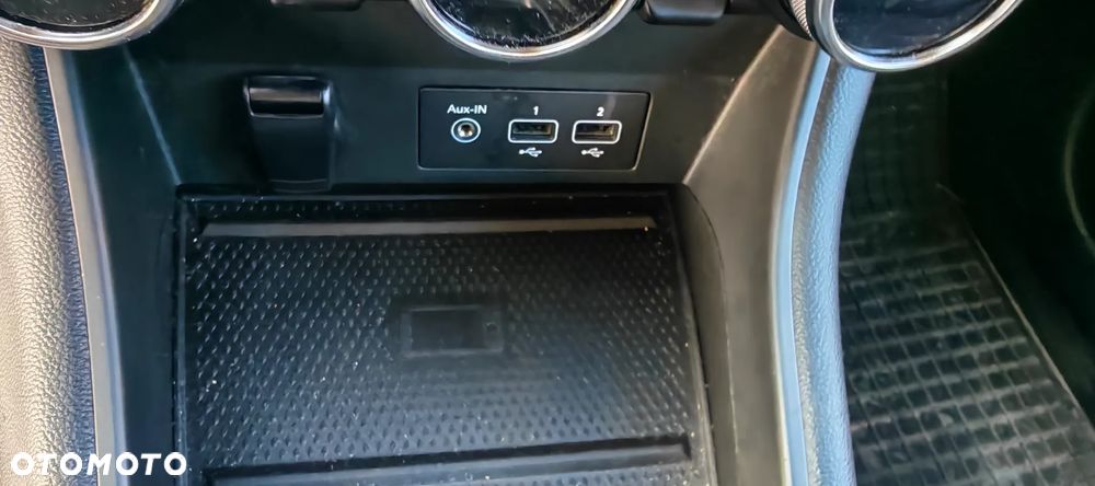 Renault Captur TCe Mild Hybrid 140 TECHNO - 12