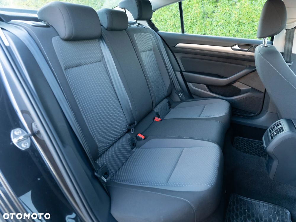 Volkswagen Passat 1.5 TSI EVO Business - 18