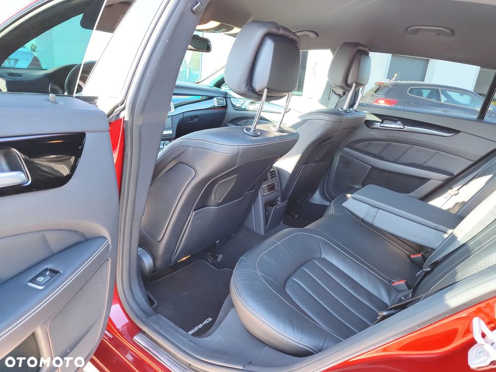 Mercedes-Benz CLS 350 d 4-Matic - 31
