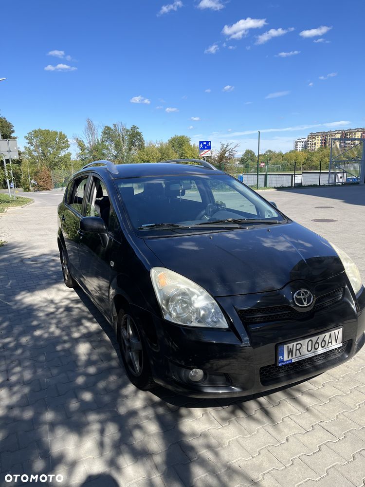 Toyota Corolla Verso - 8