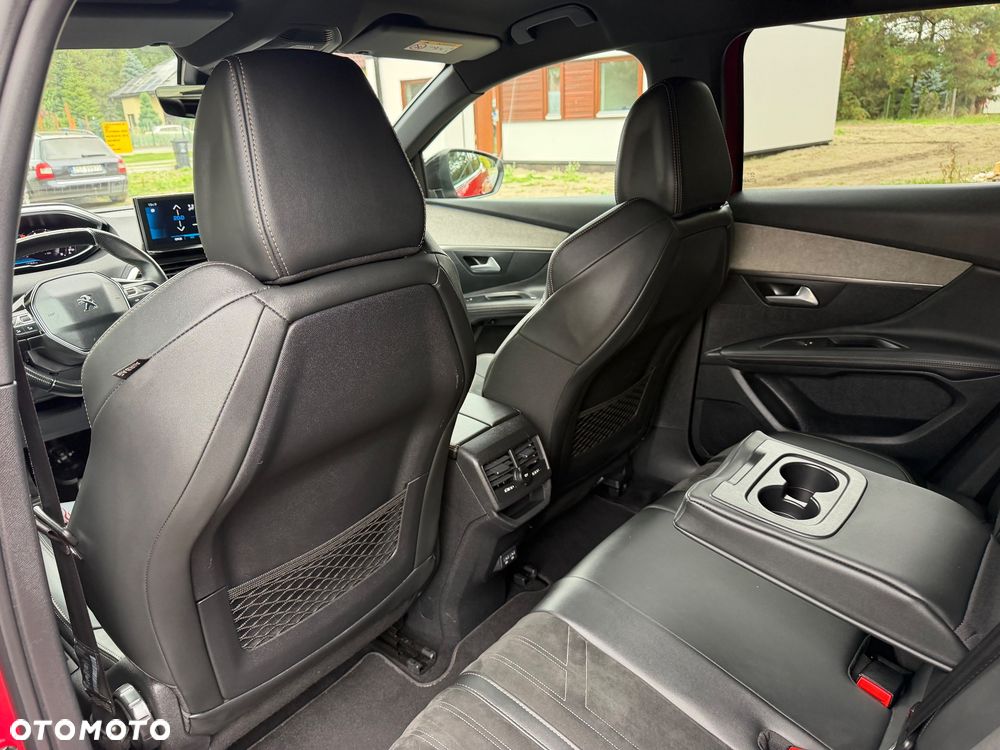 Peugeot 3008 1.5 BlueHDi GT S&S - 32