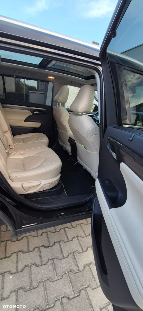 Toyota Highlander 2.5 Hybrid Executive - 19