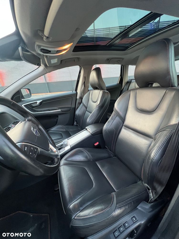 Volvo XC 60 D4 AWD Ocean Race - 5