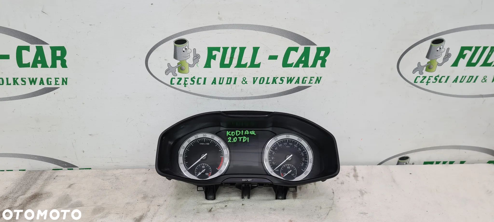 SKODA ZEGARY LICZNIKI 565920951A - 1