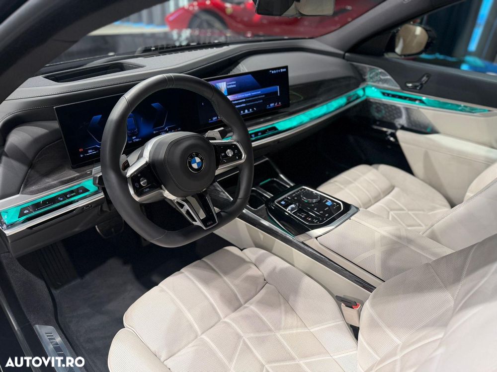 BMW Seria 7 740d xDrive MHEV - 18
