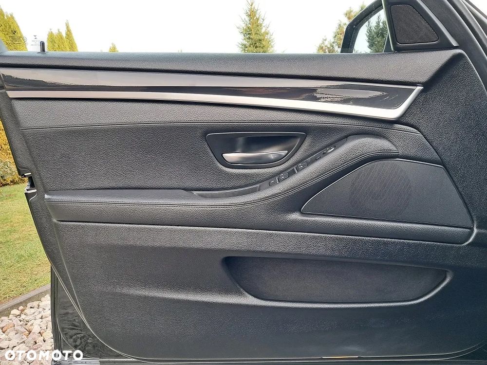 BMW Seria 5 525d xDrive Sport-Aut Modern Line - 27