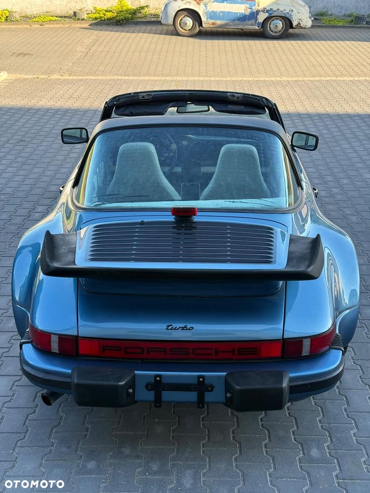 Porsche 911 - 1