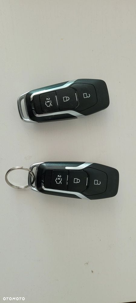 Ford S-Max - 24