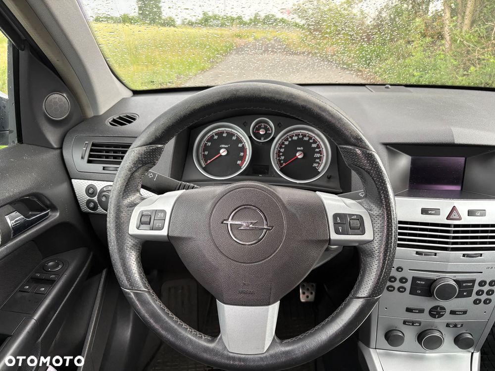 Opel Astra 1.6 Sport - 11