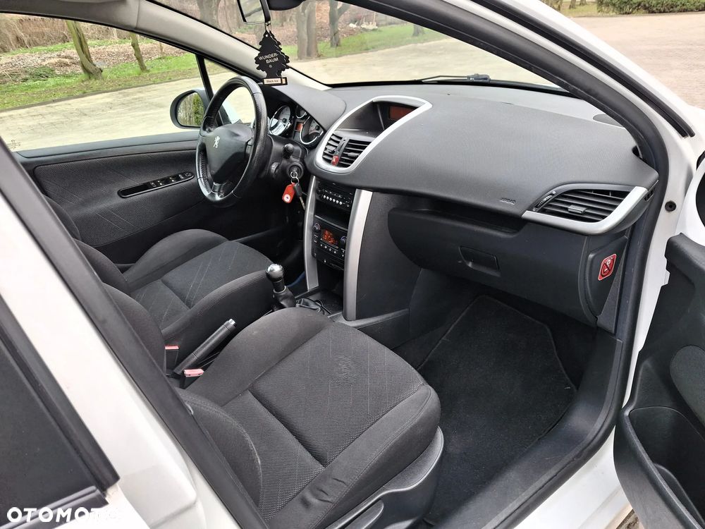 Peugeot 207 1.6 Premium - 29