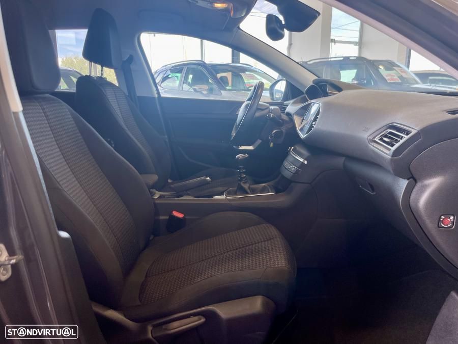 Peugeot 308 SW 1.5 BlueHDi Style - 27