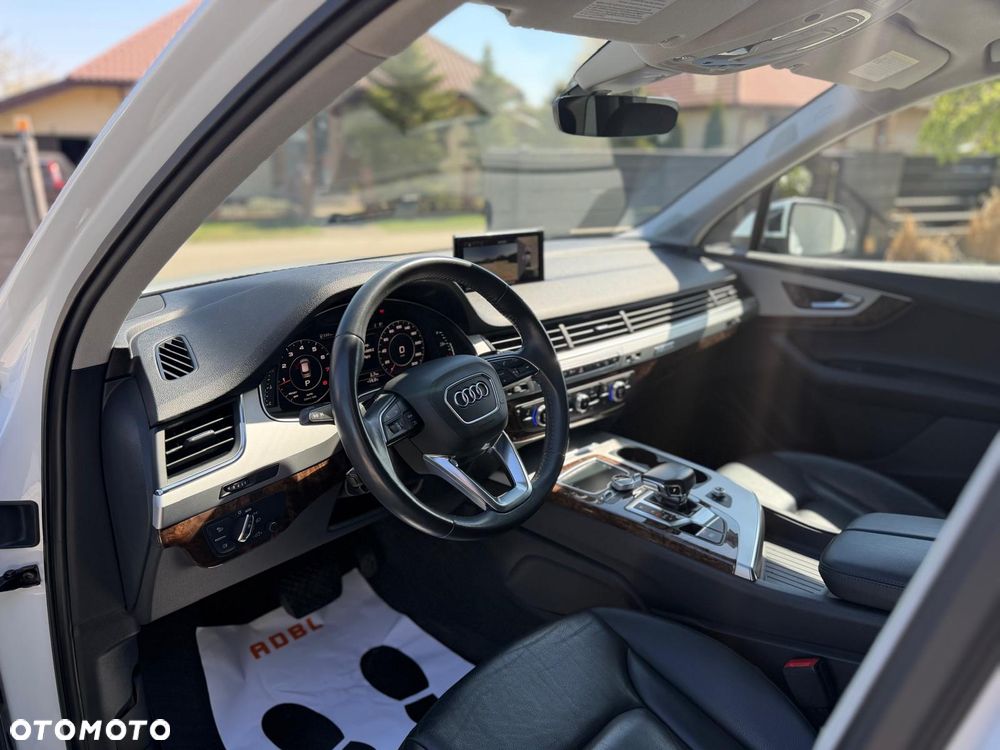 Audi Q7 - 16