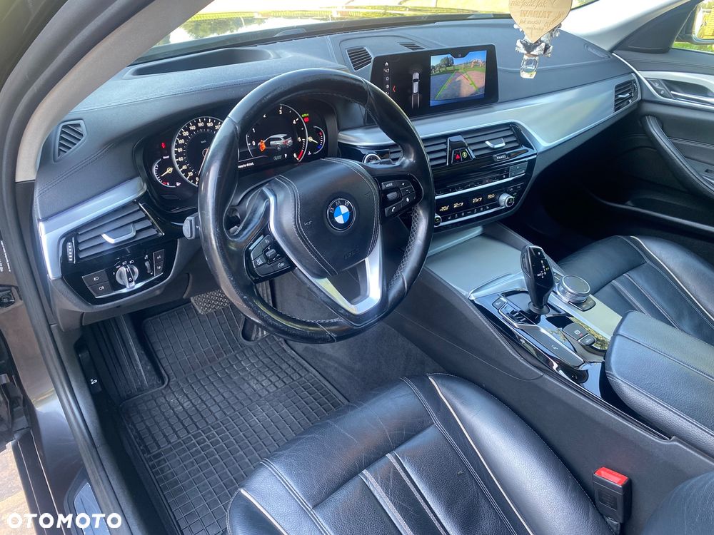 BMW Seria 5 520d Luxury Line - 8