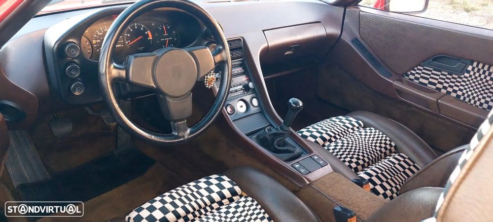 Porsche 928 - 3