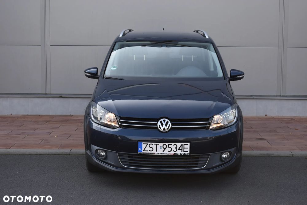 Volkswagen Touran - 24