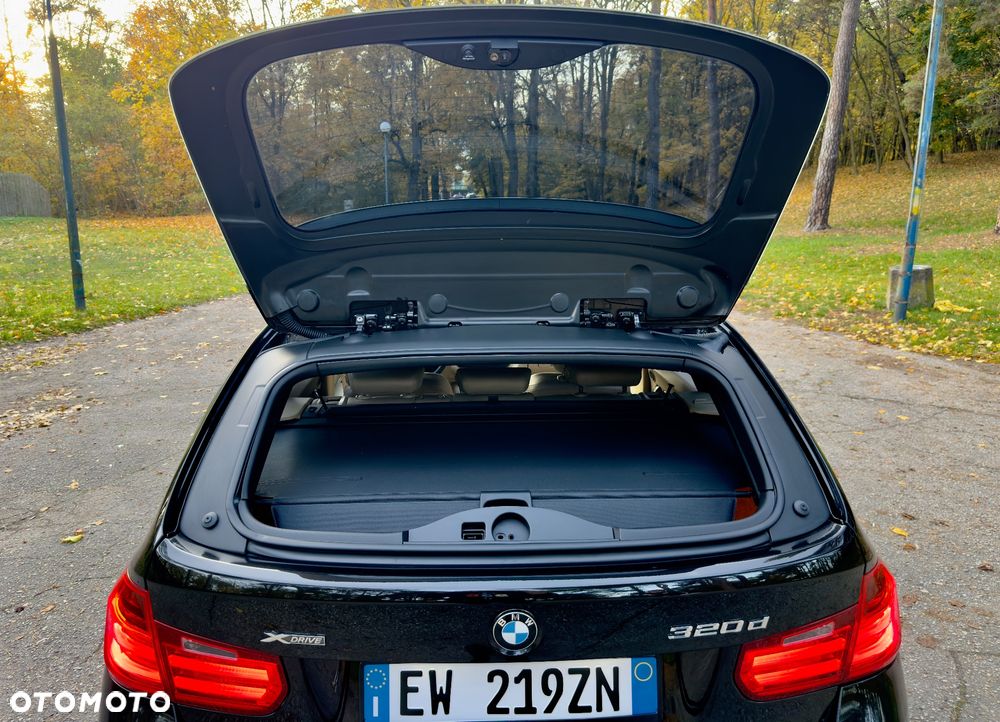 BMW Seria 3 320d xDrive Sport Line - 19