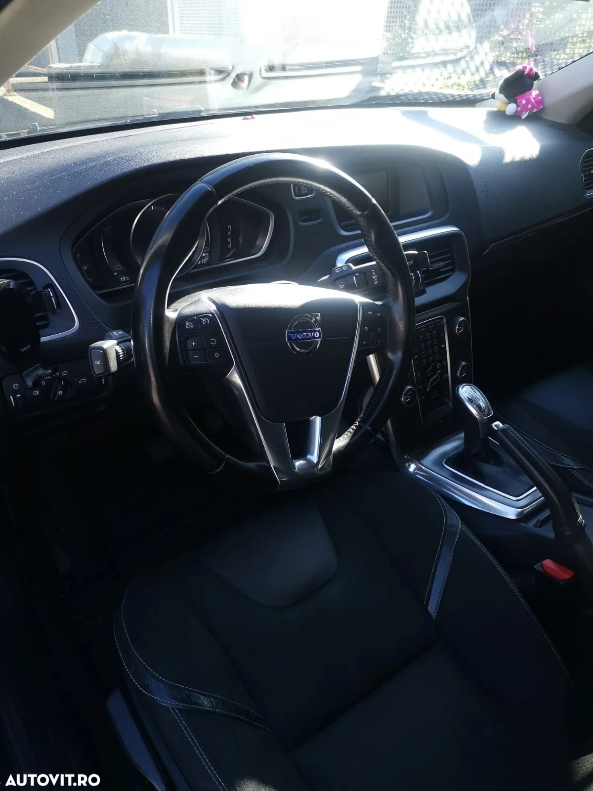 Volvo V40 Cross Country D3 Geartronic Momentum - 8