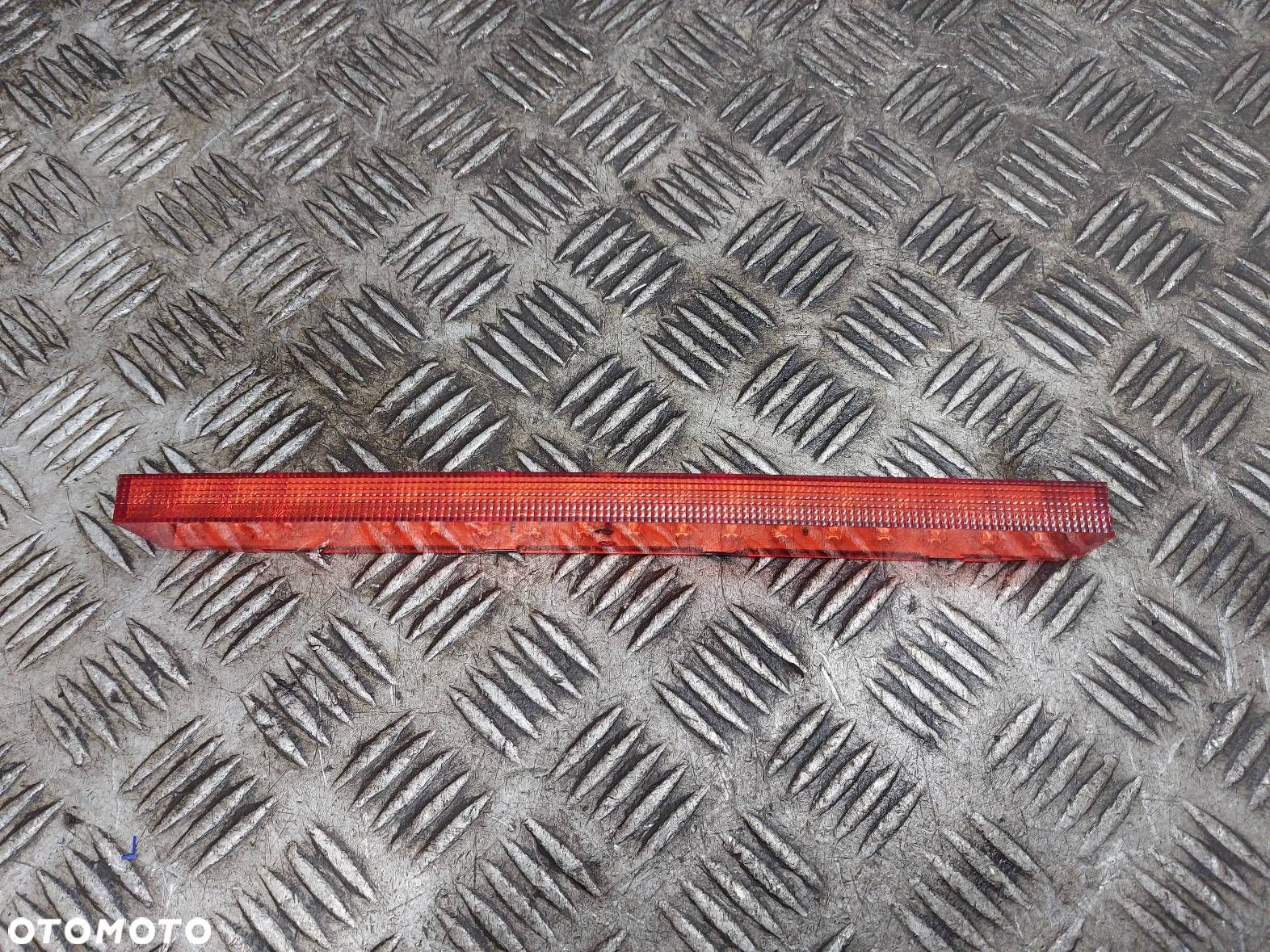 STOPKA TRZECIE ŚWIATŁO STOP AUDI A5 8T 8T0945097 - 1