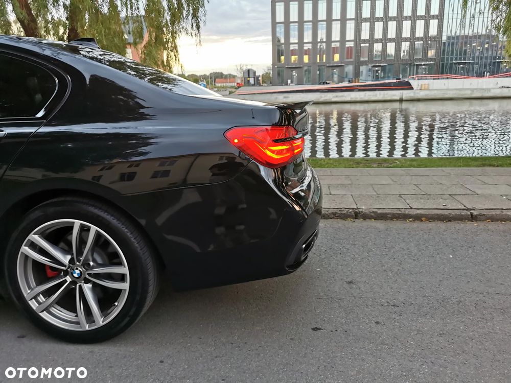 BMW Seria 7 - 13