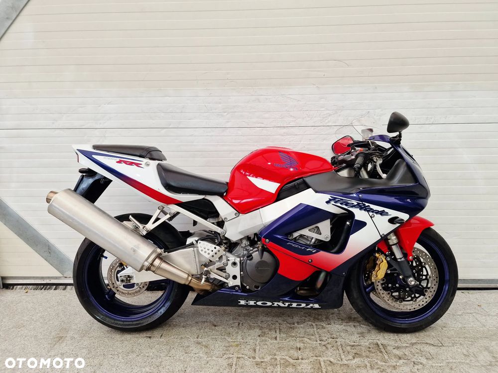 Honda CBR - 19