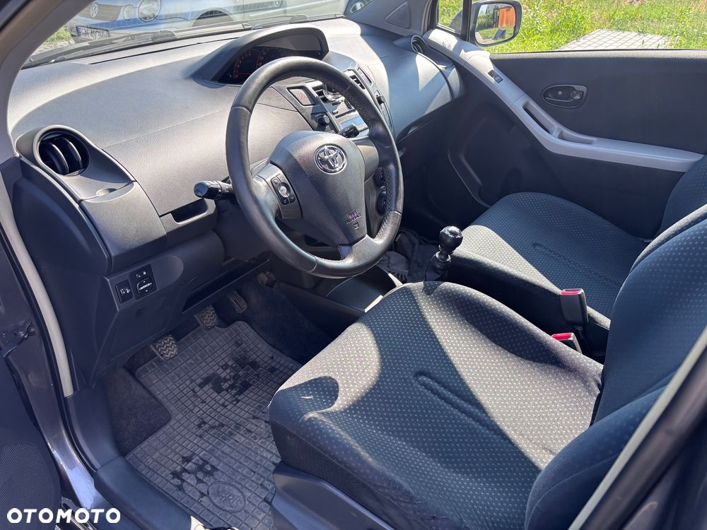 Toyota Yaris 1.33 Luna - 22
