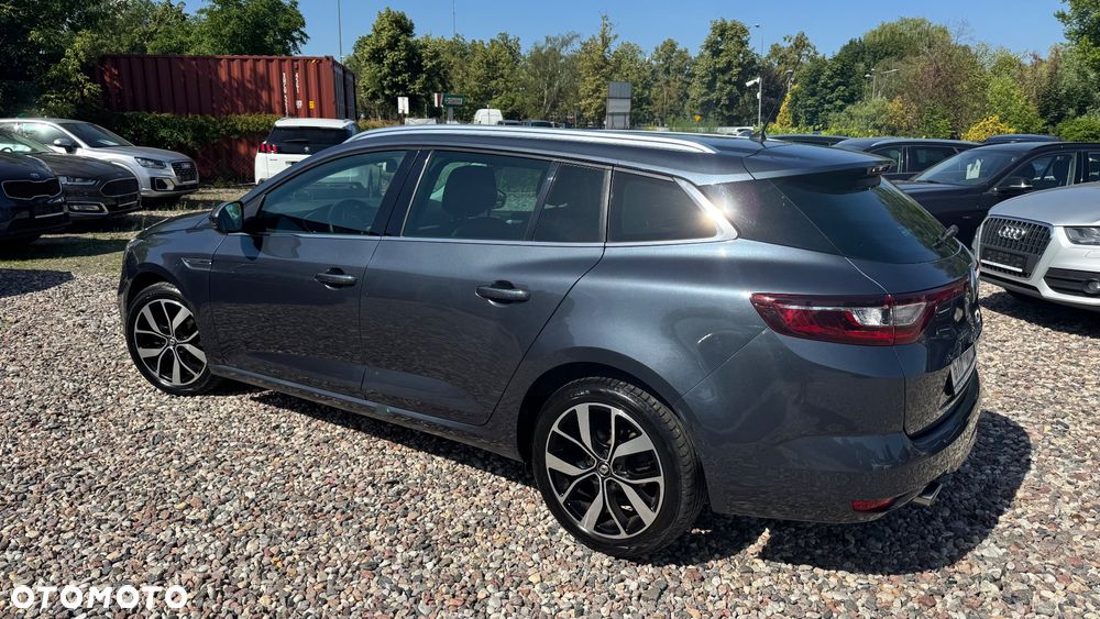 Renault Megane ENERGY TCe 140 EDC BOSE EDITION - 8