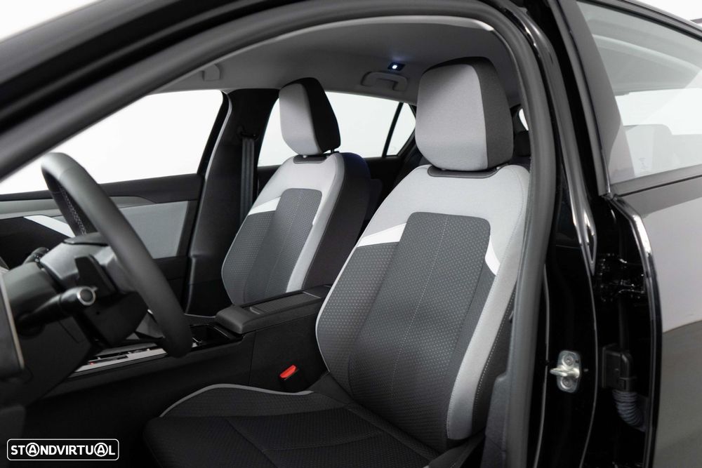 Opel Astra 1.2 T Edition Aut. - 9