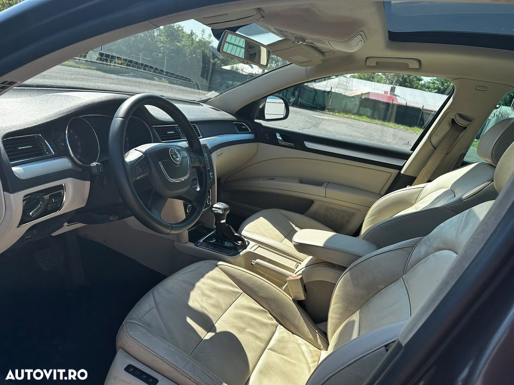 Skoda Superb 2.0 TDI Elegance DSG - 5