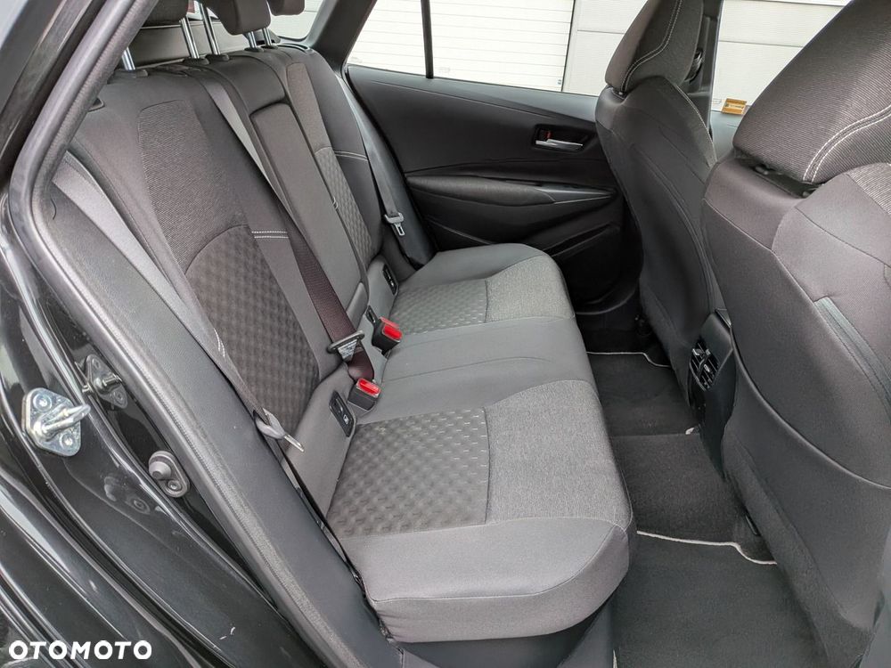 Toyota Corolla 1.8 Hybrid Comfort - 31