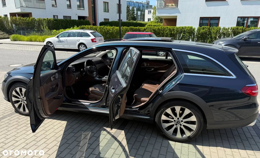 Mercedes-Benz Klasa E 220 d 4-Matic All-Terrain - 12