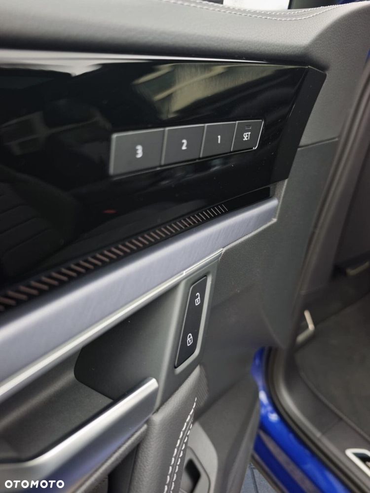 Volkswagen Touareg 3.0 V6 TDI SCR 4Mot R-Line - 35
