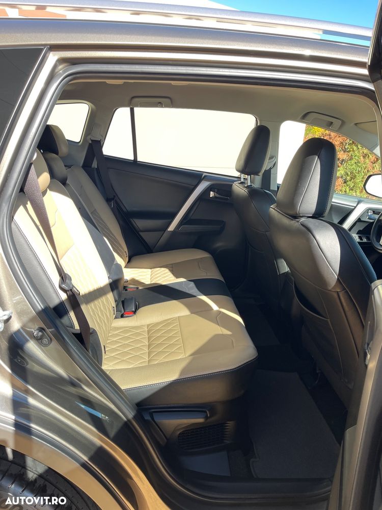 Toyota RAV4 2.5 VVT-i 4x2 Executive - 25