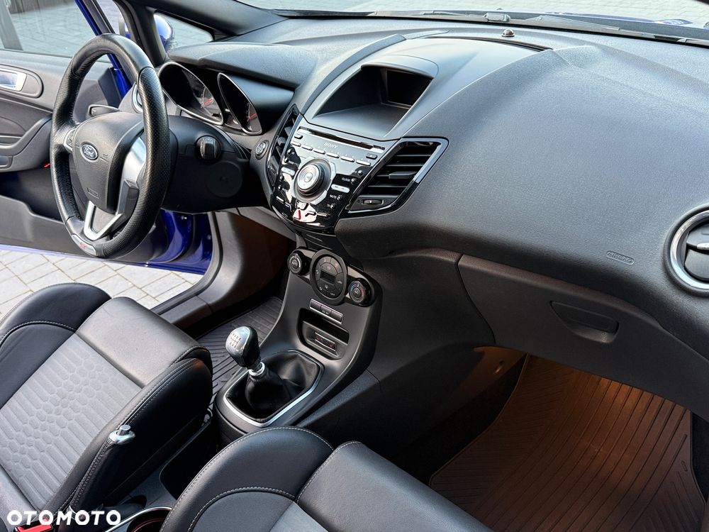 Ford Fiesta ST - 23