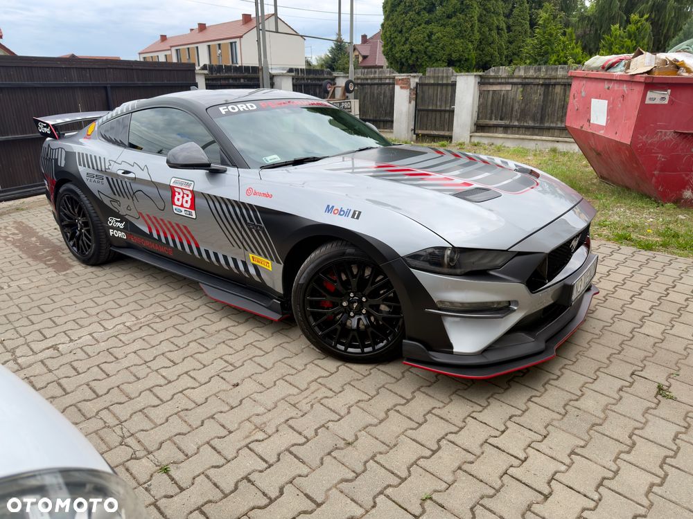 Ford Mustang 5.0 V8 GT - 20