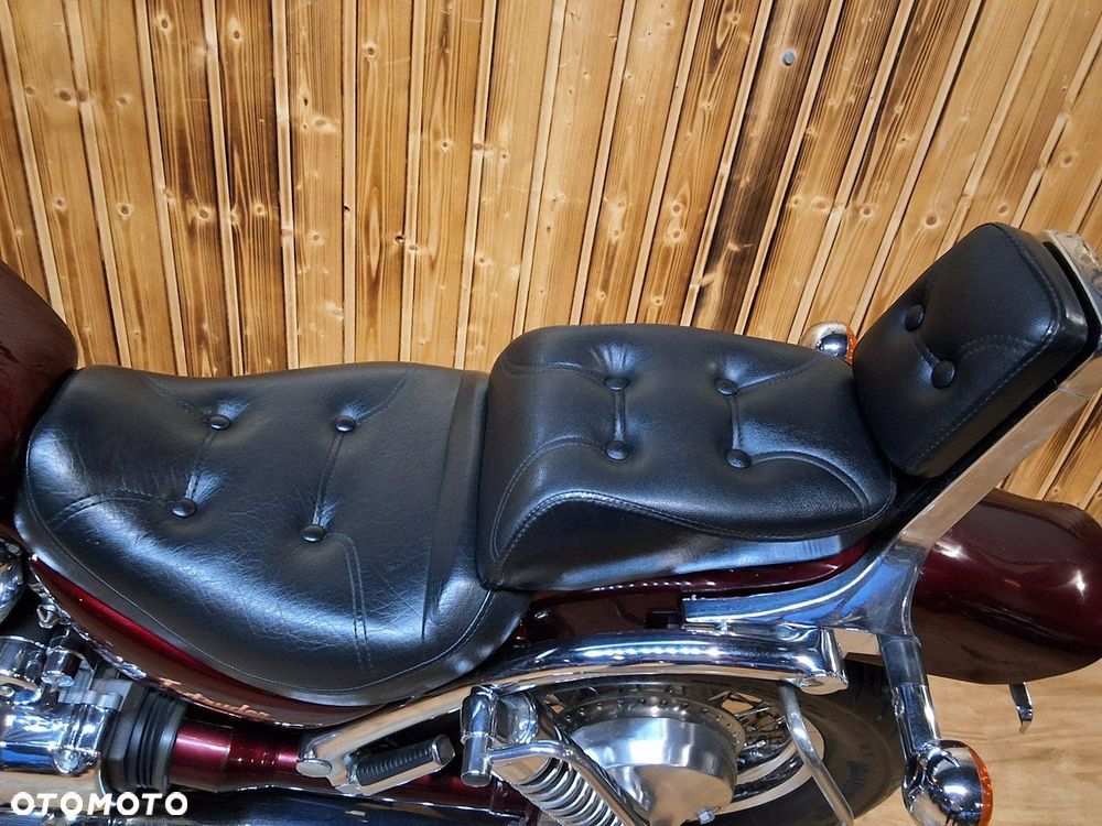 Suzuki Intruder - 8