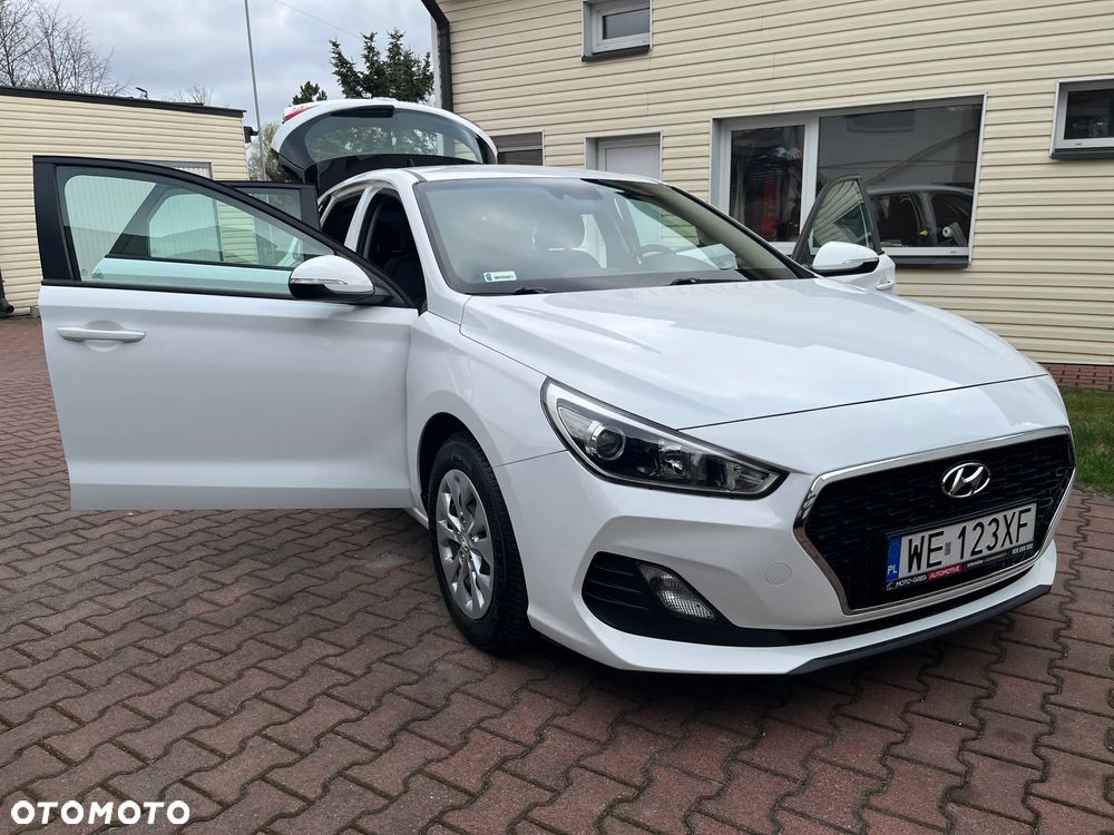 Hyundai i30 1.4 Classic + - 27