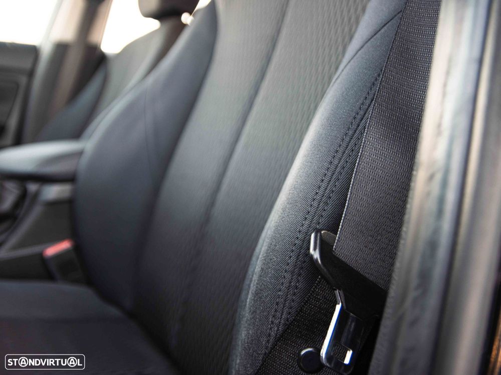 BMW 116 d EfficientDynamics - 33