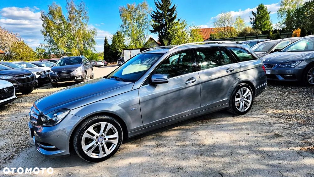 Mercedes-Benz Klasa C 180 BlueEFFICIENCY 7G-TRONIC Avantgarde - 24