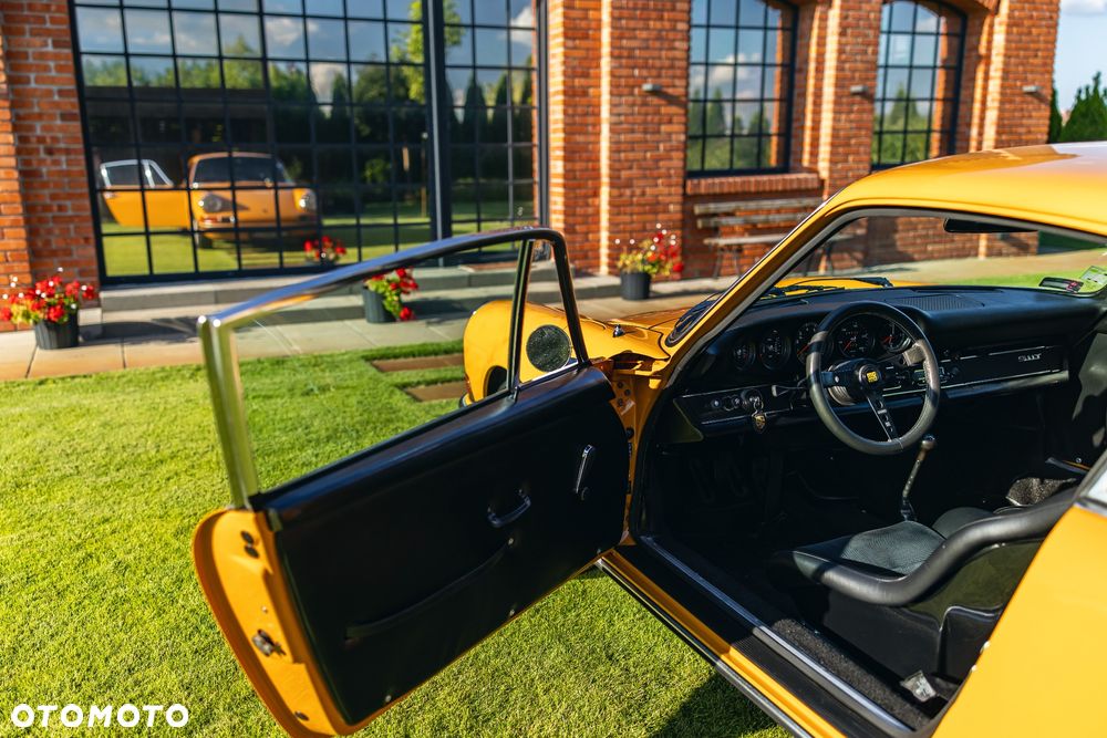 Porsche 911 - 17
