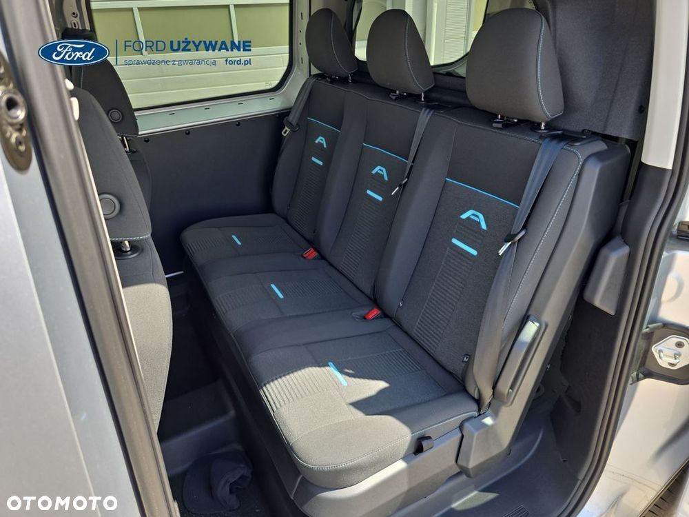 Ford Transit Connect - 15