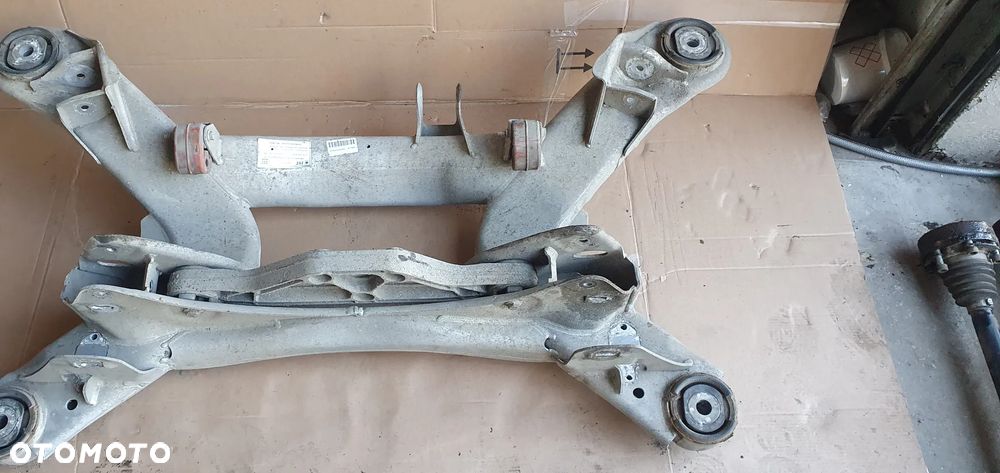 Wózek sanki belka tył Audi A8 D3 4E0505235F - 3