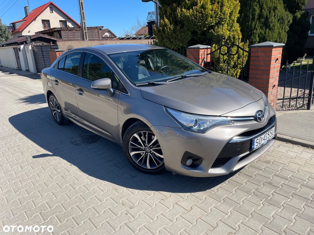 Toyota Avensis 2.0 D-4D Selection - 1