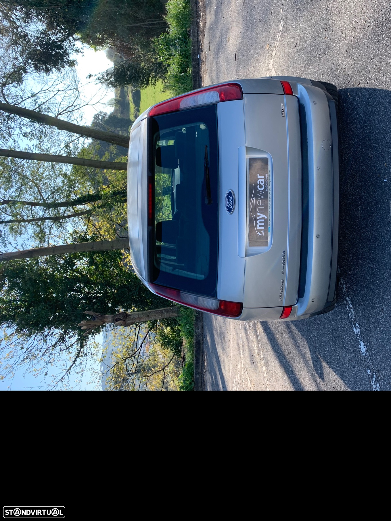 Ford Focus C-Max 1.6 TDCi Ghia - 12